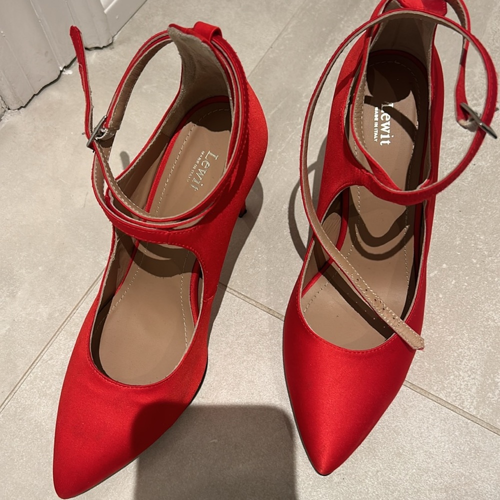 Lewit heels - Picture 2 of 3